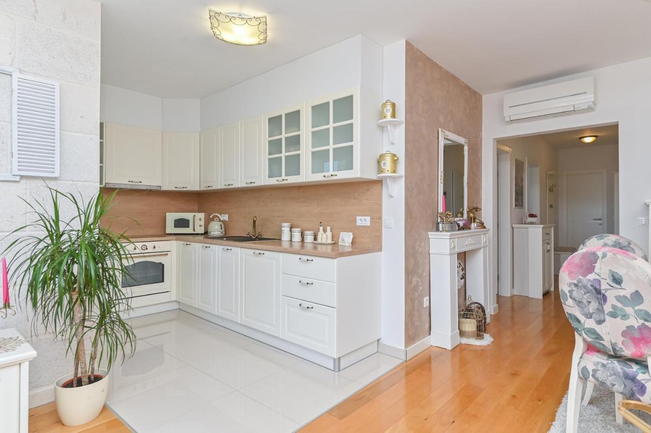 Apartment Daninovica II Макарська Екстер'єр фото